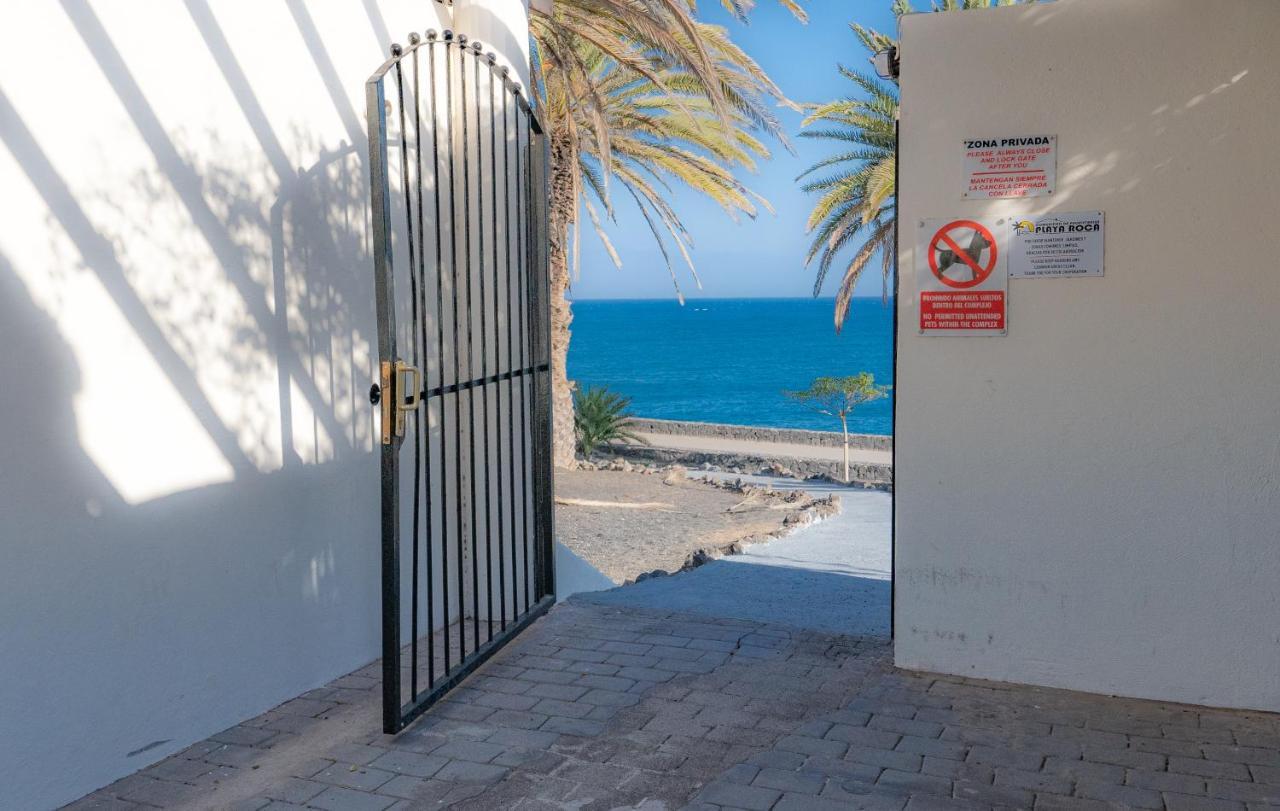 Luxury Estudio En Playa Roca A Primera Linea Del Mar Costa Teguise Exterior foto
